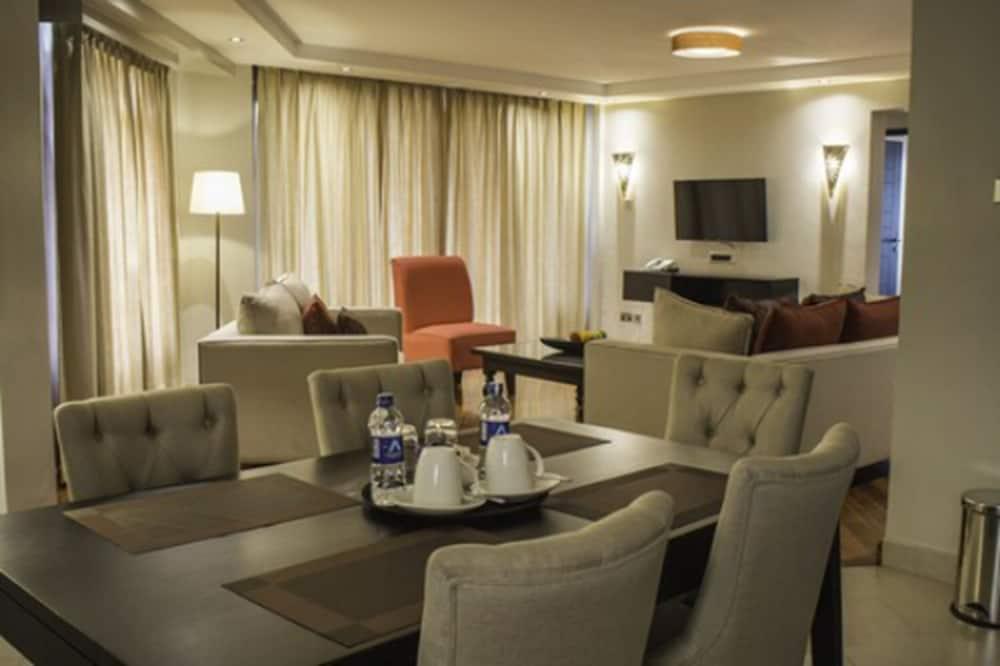 Longonot Place Serviced Apartment-Nairobi, City Centre Cbd Экстерьер фото